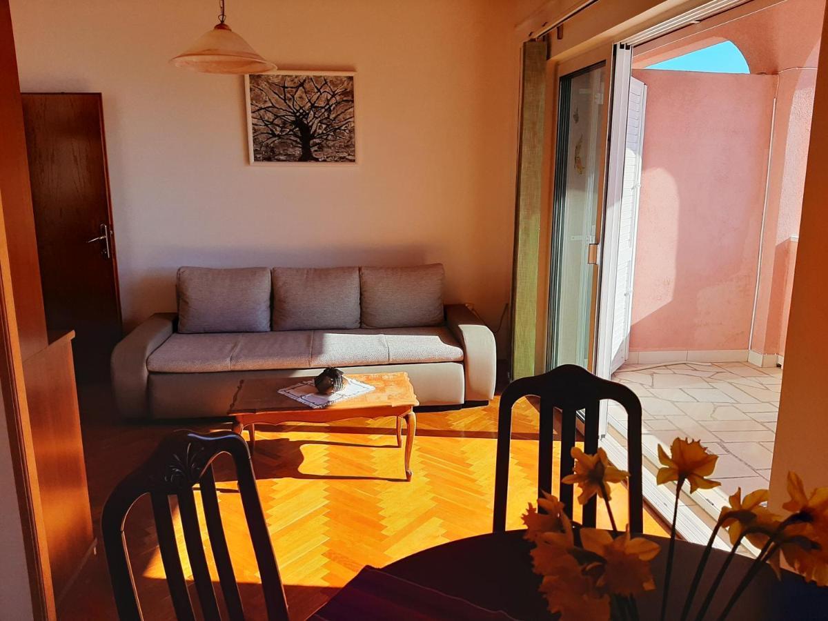 Apartments Ljulj トロギール エクステリア 写真