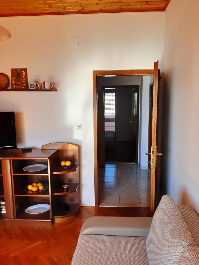 Apartments Ljulj トロギール エクステリア 写真