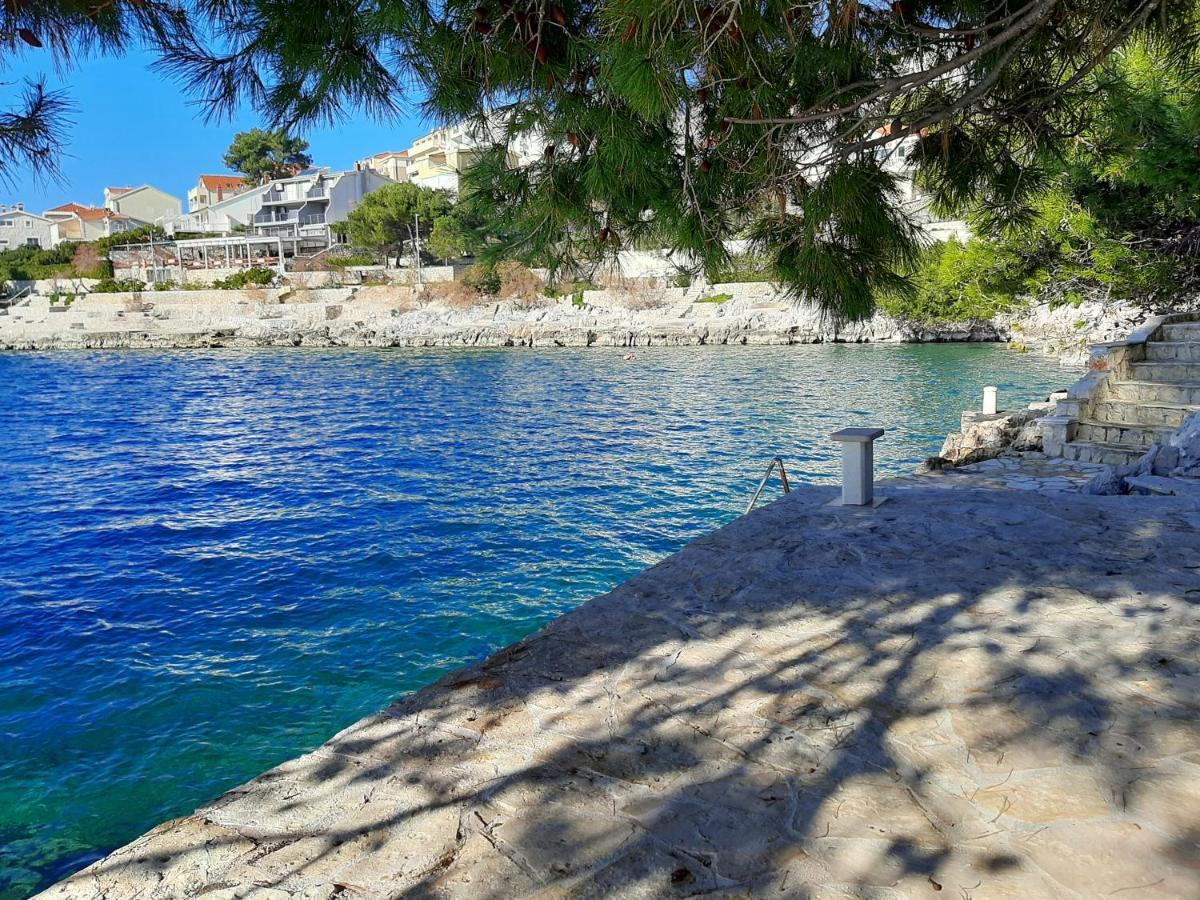 Apartments Ljulj トロギール エクステリア 写真