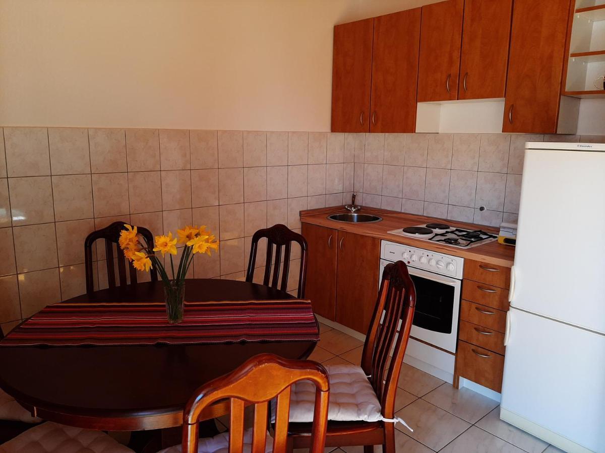 Apartments Ljulj トロギール エクステリア 写真